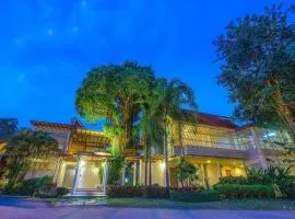 拜县美丽别墅度假酒店