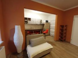 kleine 1-Raum-Ferienwohnung mit hohem Komfort，位于Teuchern的酒店