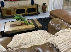 Serene Exclusive Country Retreat