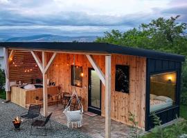 KUBIQ TRANSALPINA，位于Petreşti的酒店