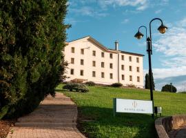 Phi Hotel Astoria，位于苏塞加纳的酒店