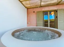 Kilada Village Retreat Jacuzzi - Parking - Garden