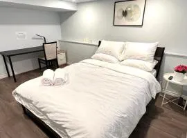 ᴮ Near UBC One separate Bedroom
