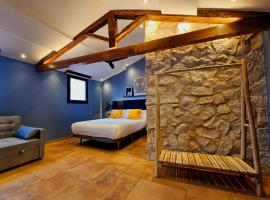 Cousin Room Hotel Automatizado，位于麦迪纳·德尔·坎普的酒店