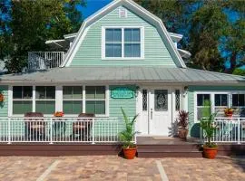 SeaGlass Inn Bed and Breakfast