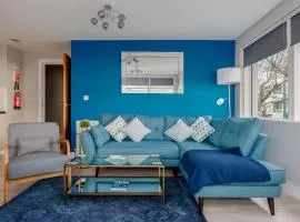 Seafarers - Contemporary Apartment, Central Location