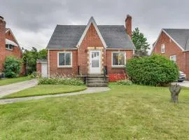 Quiet Cheektowaga Retreat 23 Mi to Niagara Falls!