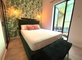 Eclectic Maisonette in Luqa，位于卢加的酒店