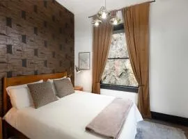 The Block Basic - Queen