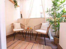 Santa Caterina Apartment，位于瓦拉泽的酒店