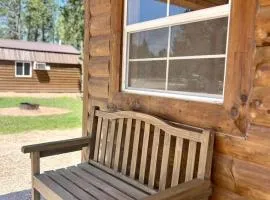 Lovely Wooden Cabin with Barbecue in Rapid City, South Dakota