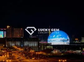 Lucky Gem Penthouse & Luxury Suites at Signature Resort, 10817 SPHERE VIEW