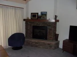 Crestwood 3312 Standard 1 Bedroom Plus Loft