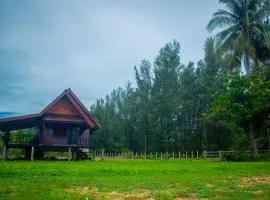 Sunee Seafood Bungalow