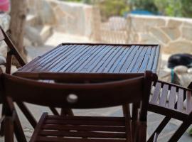 OrkiSEA-Beachfront Stay at Orkos，位于米科利维亚的酒店