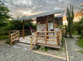 Bosque Seco Bioreserva & Hostel，位于比利亚维哈的旅馆