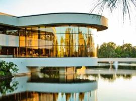 Beautiful home in West Palm 5 min to Airport