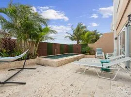 Beach View - Blue Ocean View townhome - LV18th