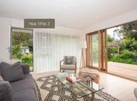 Tasman Serenity in Somers Walk to the beach