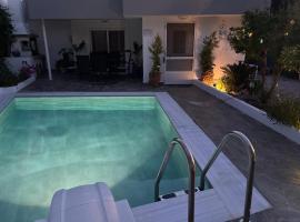 Platanos Villa，位于哈拉奇的酒店