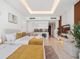 Chalet Homes - LUX New Studio With 2 Double Beds in Downtown Dubai，位于迪拜的酒店