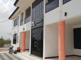 Sleepeaze Hotel，位于Afienya的酒店