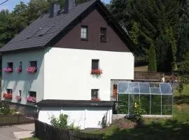 Gemütliche Ferienwohnung In Stollberg Im Erzgebirge Mit Kleiner Terrasse