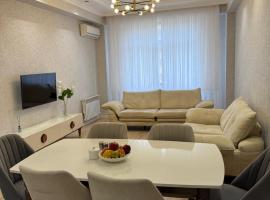 Mart's 3 room apartment，位于苏姆盖特的酒店