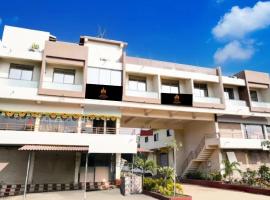 Hotel Royal Mansion Somnath，位于索姆纳特的酒店