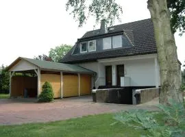 Ferienhaus Mit Indoorpool, Garten Und Partyraum