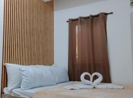 SALVACION, PALO STUDIO TYPE units WITH PRIVATE TOILET & BATH and Kitchenette，位于Palo的酒店