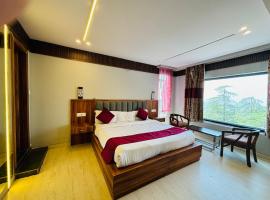 Ganga Near Victory Tunnel & Mall Road Simla in City Center，位于西姆拉的酒店