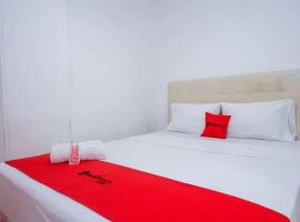 RedDoorz near Mall Ratu Indah 3，位于Balangberu的酒店