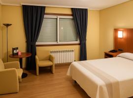 Motel Punta Cana，位于圣地亚哥－德孔波斯特拉的酒店