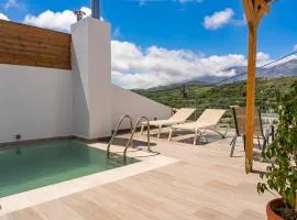 Cretan Country Villa with Shared pool