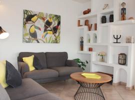 Großes Modernes Ferienapartment Villa Atlantico，位于拉帕拉德的酒店