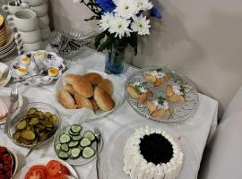 Maatilamatkailu Jänisvaara aittahuoneet，位于科林基拉的酒店