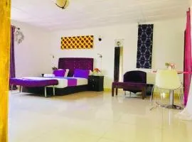 ZUNOX GUEST HOUSE