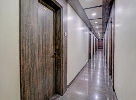Hotel O Lotus Residency Near Anand Nagar Metro Station，位于Mire的酒店