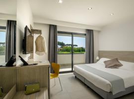 Simon Hotel Aprilia，位于阿普里利亚的酒店