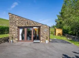 Stoney Calf - Gorgeous Cottage on a working farm
