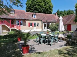 Maison de charme près de Beauval，位于Saint-Cyran-du-Jambot的酒店