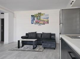 Apartament Residence，位于克勒拉希的带停车场的酒店