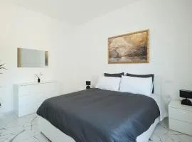 Free Parking Elmi - due passi dal Lago Maggiore