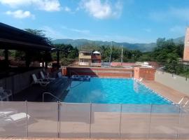 apartamento Guaduas Cundinamarca，位于瓜杜阿斯的酒店