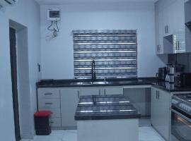 S&D Apartment Lekki Abijo GRA，位于拉各斯的酒店