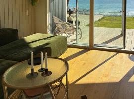 True Atmosphere With Sea View And Beach，位于Idestrup的酒店