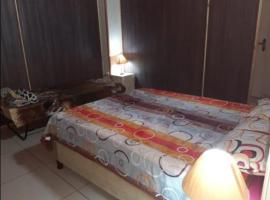Departamento Luque grande，位于Luque的酒店