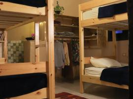 Tecoma Hostel，位于达哈布的酒店