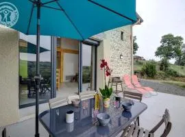 Maison spacieuse avec terrasse, jardin et poêle à bois à Saint-Héand - FR-1-496-146